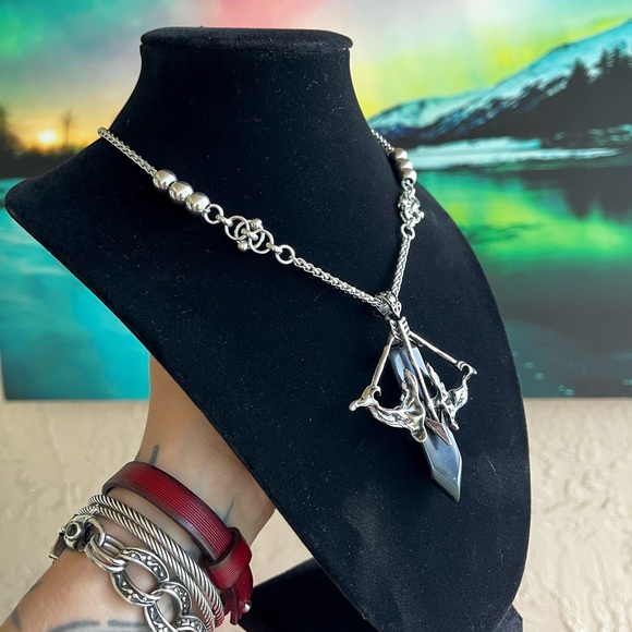 Handmade stainless steel maille link chain & onyx gemstone bow & arrow charm - Picture 7 of 12